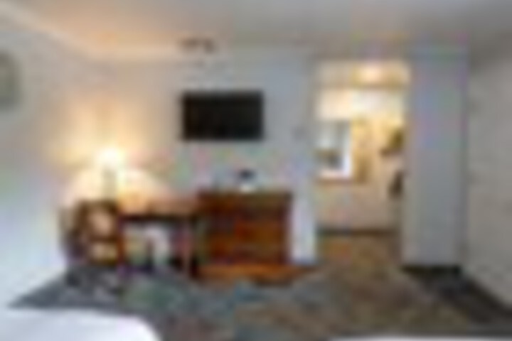 Room 167 of 549