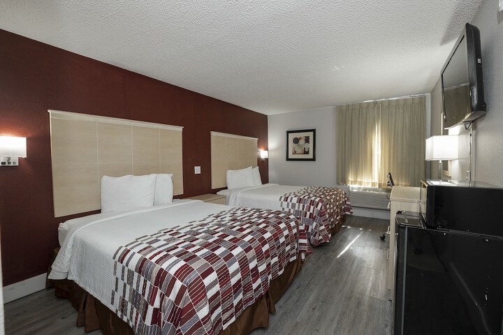Room 15 of 25