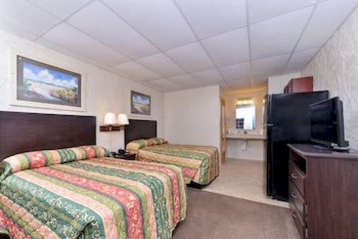 Room 10 of 36