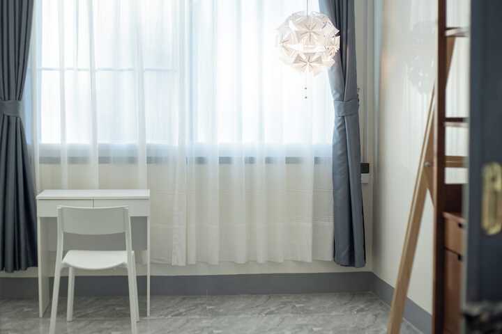 Room 40 of 272