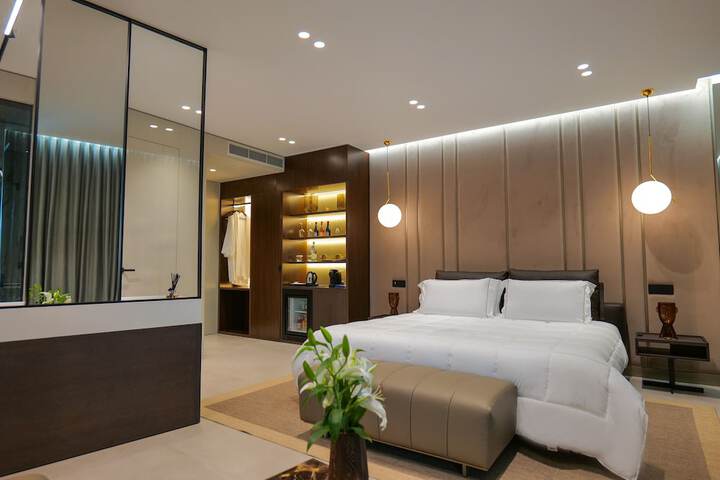 Room 70 of 201