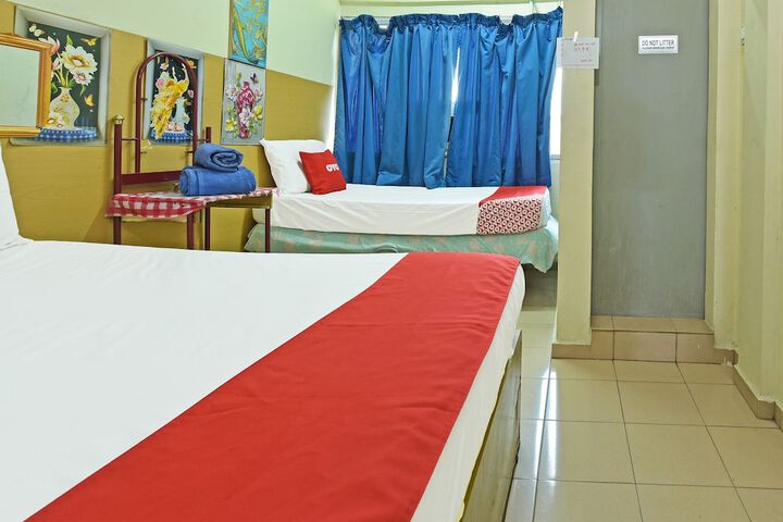 Room 27 of 43
