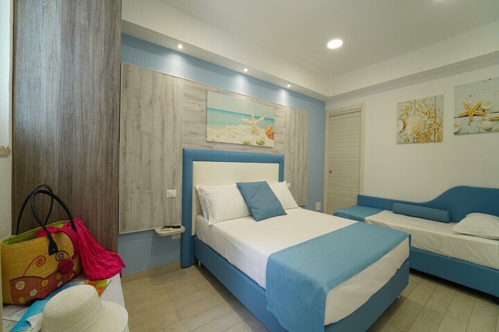 Room 17 of 61