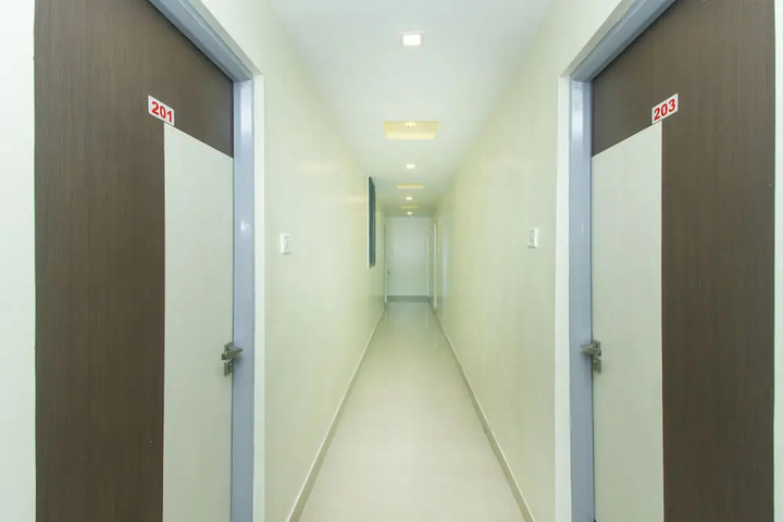 Room 8 of 11