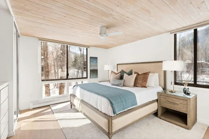 Photo of Riverview Condos