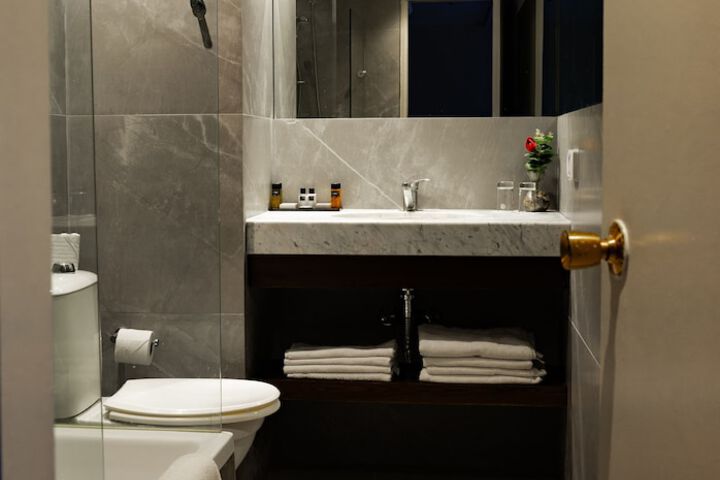 Bathroom Interior Photo