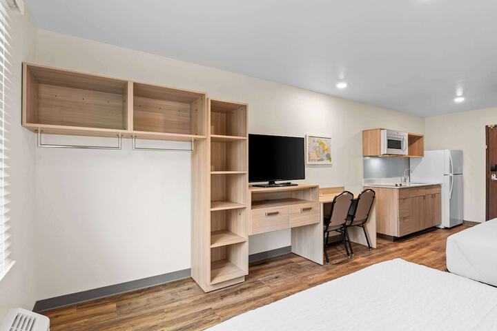 Room 17 of 26
