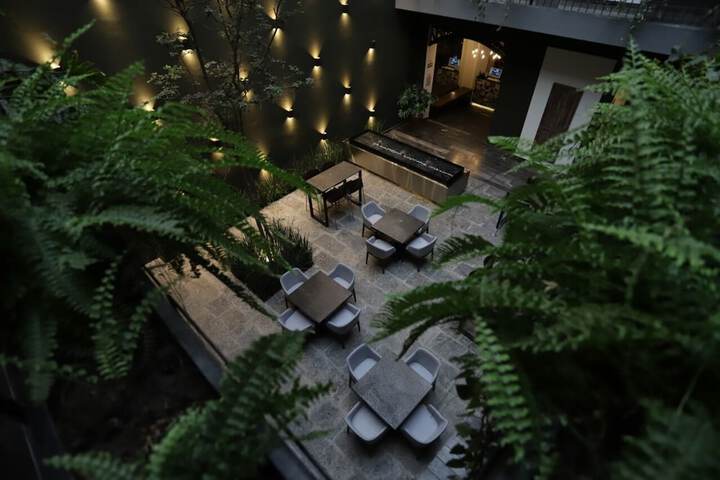 Hotel Exterior 49 of 49