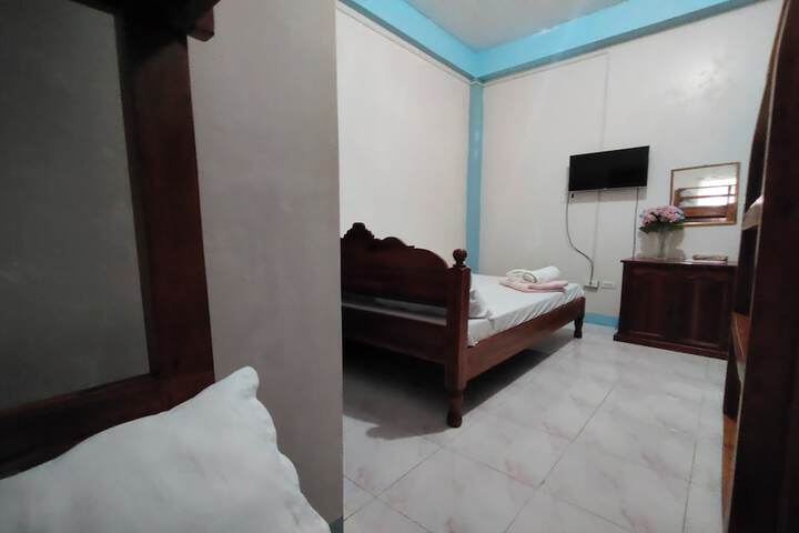 Room 8 of 39