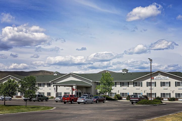 Property Grounds 36 of 38