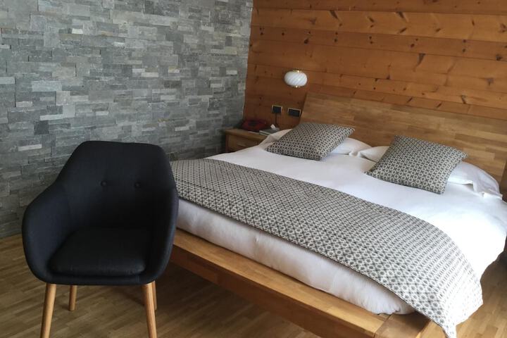 Room 7 of 86