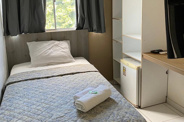 Room 25 of 54