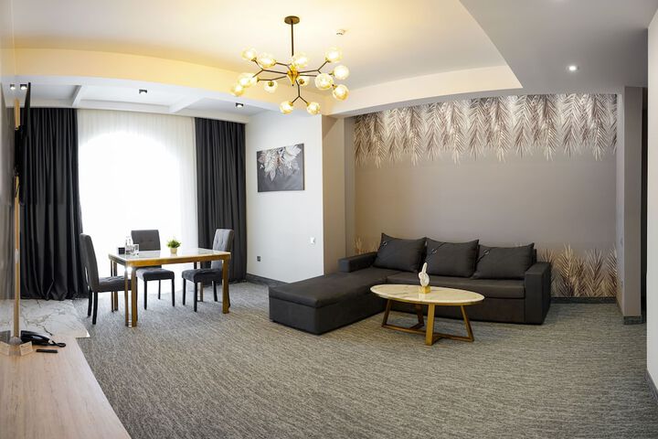 Room 76 of 209