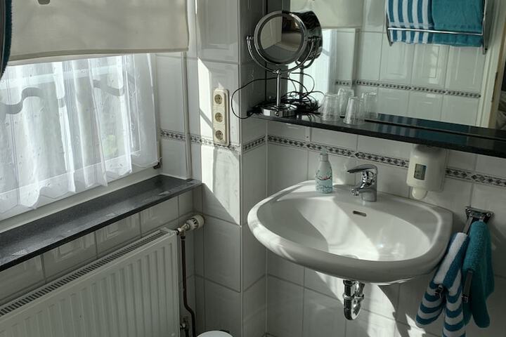 Room 17 of 26