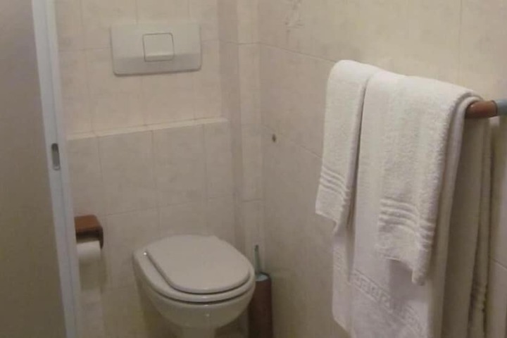 Room 14 of 31