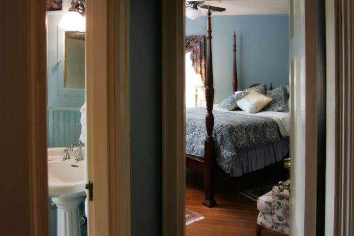 Room 17 of 89