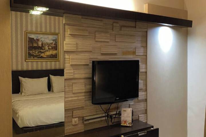 Room 21 of 44