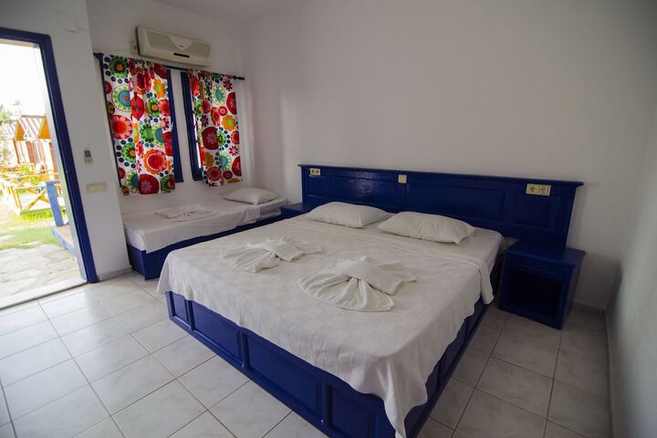 Room 5 of 26