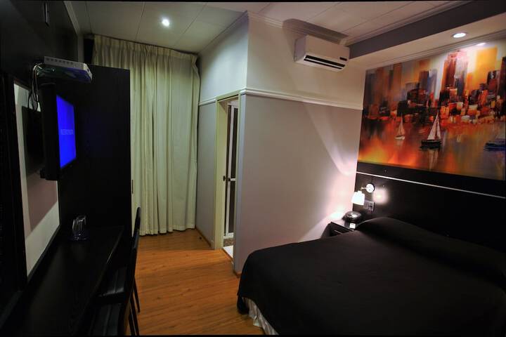Room 23 of 110