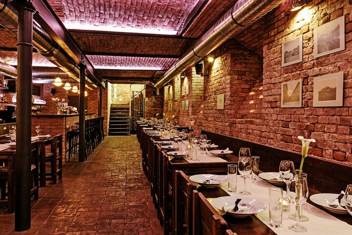Dining 58 of 71