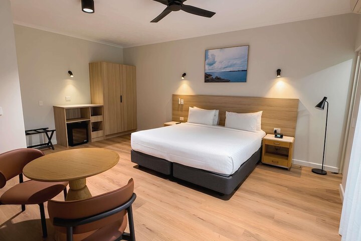 Room 46 of 95