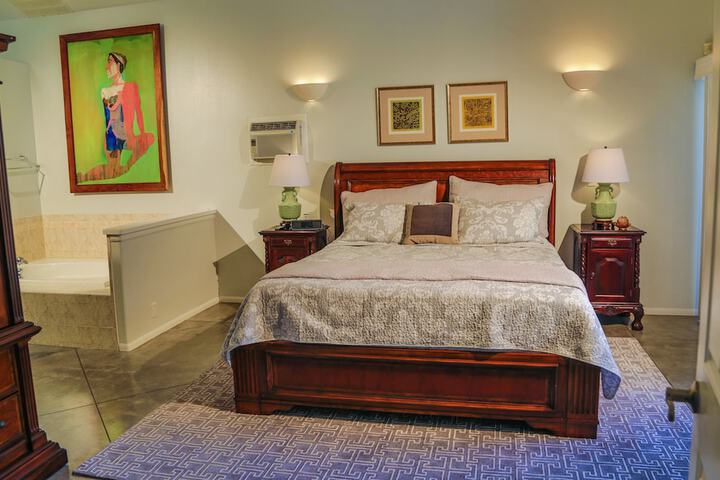 Room 2 of 31