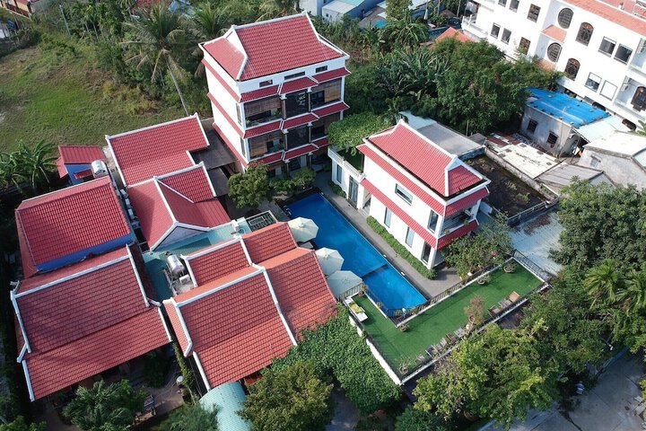 River Waves Villa
