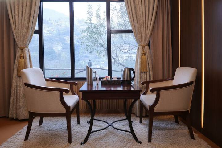 Room 15 of 29