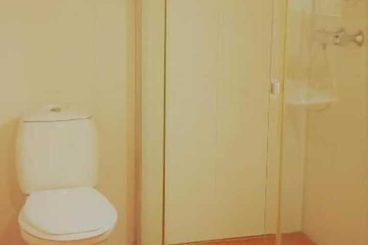 Room 8 of 25