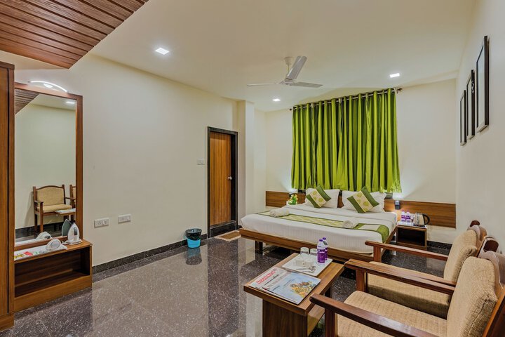 Room 12 of 21