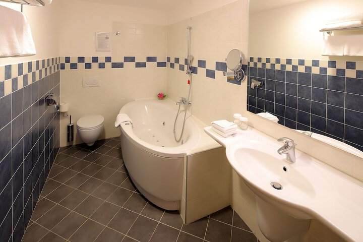 Bath Interior