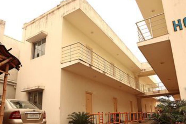 Hotel 7 of 27