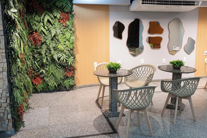 Guest Lobby