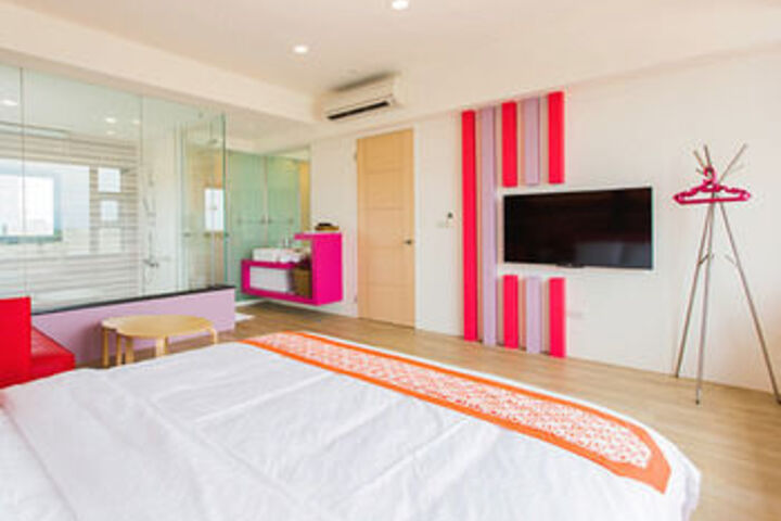 Room 28 of 55