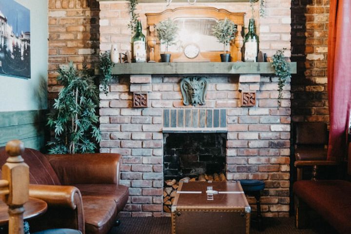 Lounge 61 of 68