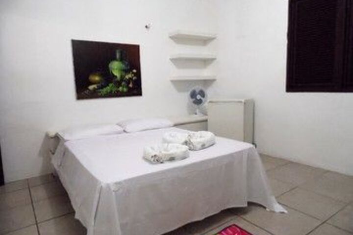 Room 9 of 27