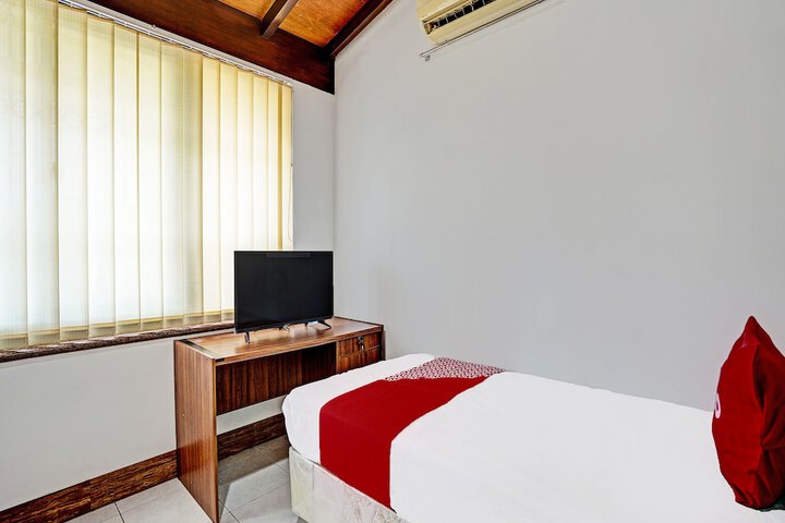 Room 18 of 35