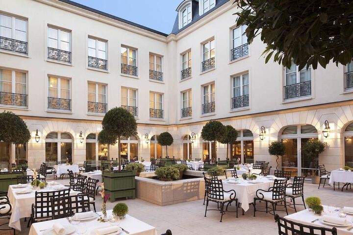 Hotel Exterior 55 of 60