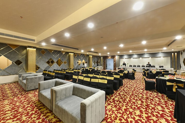 Room 17 of 25