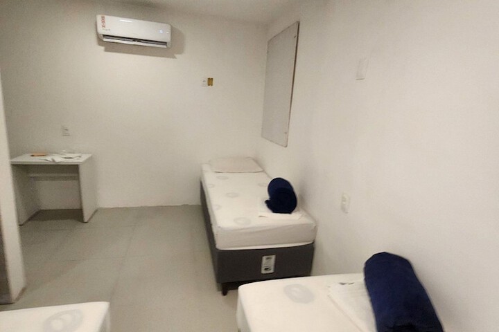 Room 17 of 42