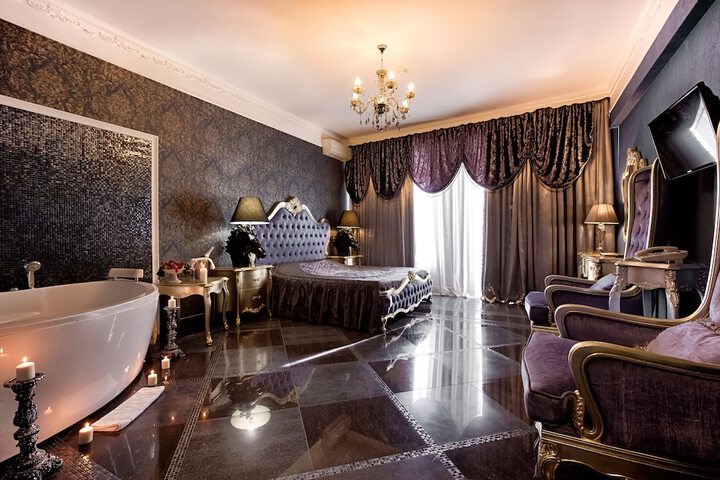 Room 11 of 75