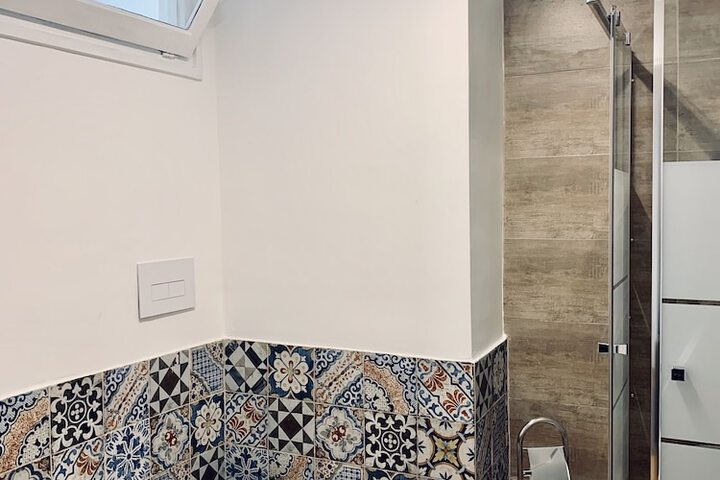Room 21 of 25