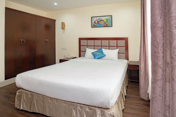 Room 32 of 150
