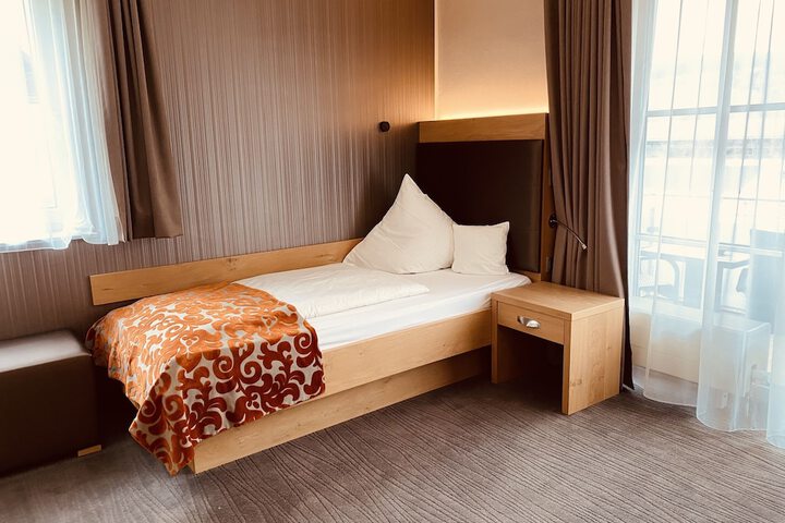 Room 21 of 65