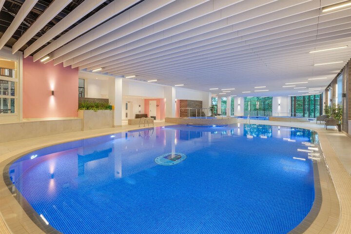 Hotel with Pool