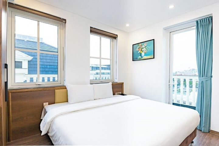 Room 10 of 63