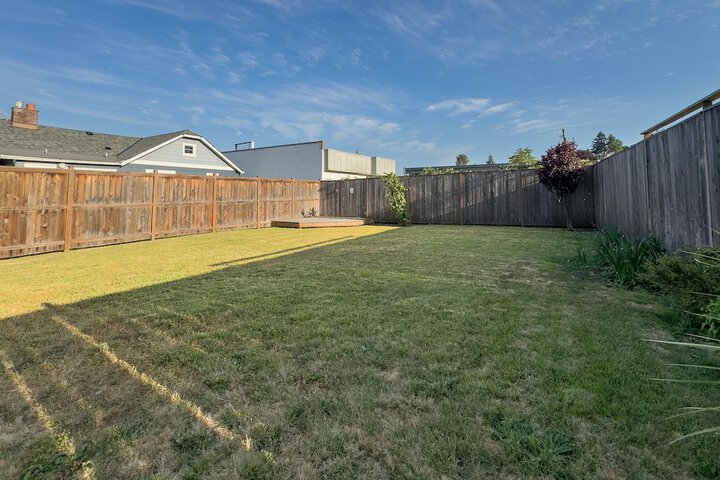 Property Grounds 28 of 30