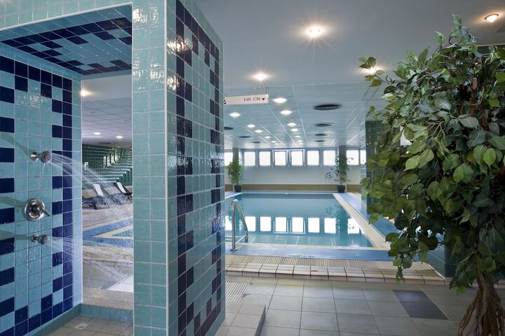 Pools & Facilities