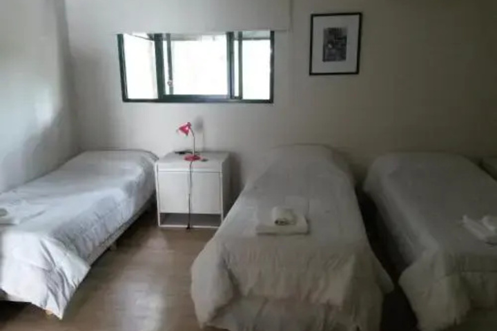 Room 3 of 10