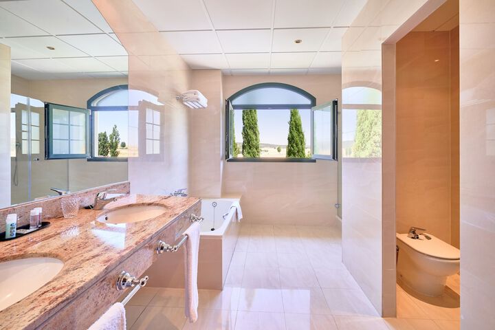 Clean Restrooms